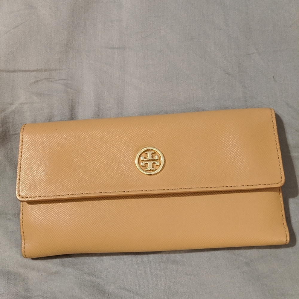 Tory Burch Robinson Continental Tri-fold